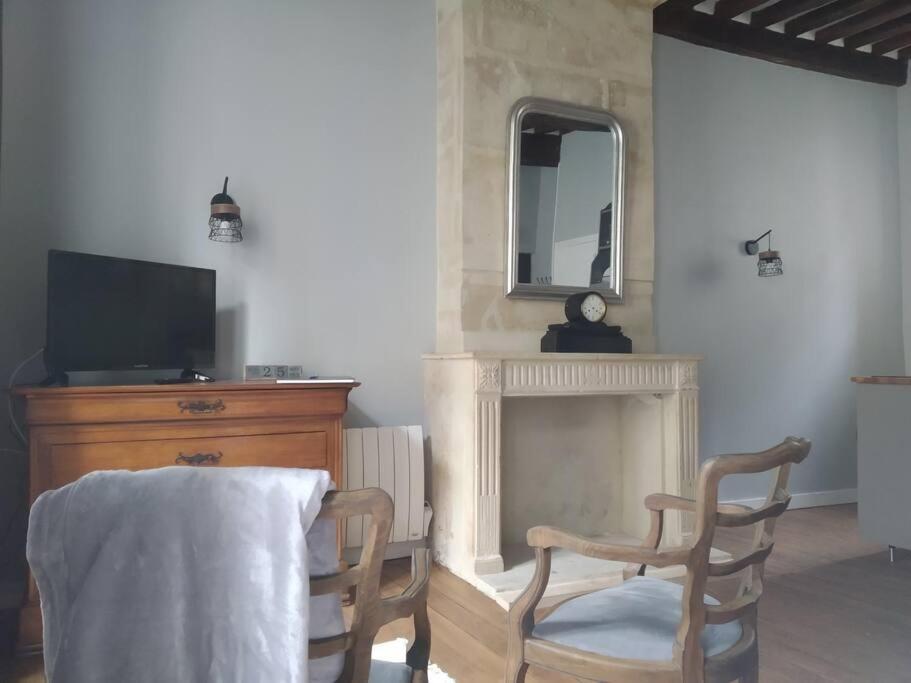 Authentique Studio Au Coeur De Μπαγιέ Εξωτερικό φωτογραφία