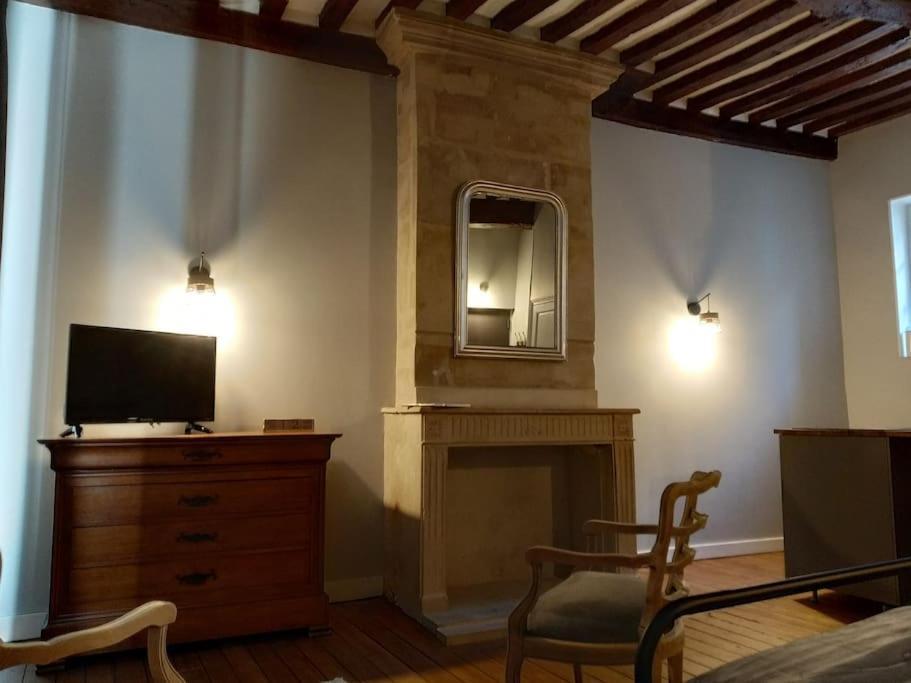 Authentique Studio Au Coeur De Μπαγιέ Εξωτερικό φωτογραφία